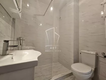 Kolumbova | 4zida.rs