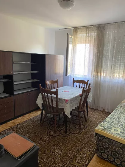 Burgerovih | 4zida.rs