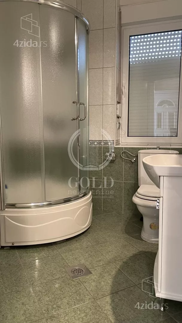 4-etažna kuća | 4zida