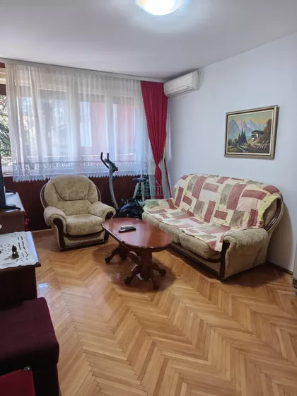 Pera Ćetkovića | 4zida.rs