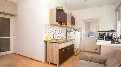 Ustanička | 4zida.rs