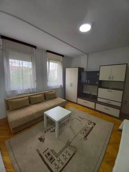 Trg Majke Jevrosime | 4zida.rs