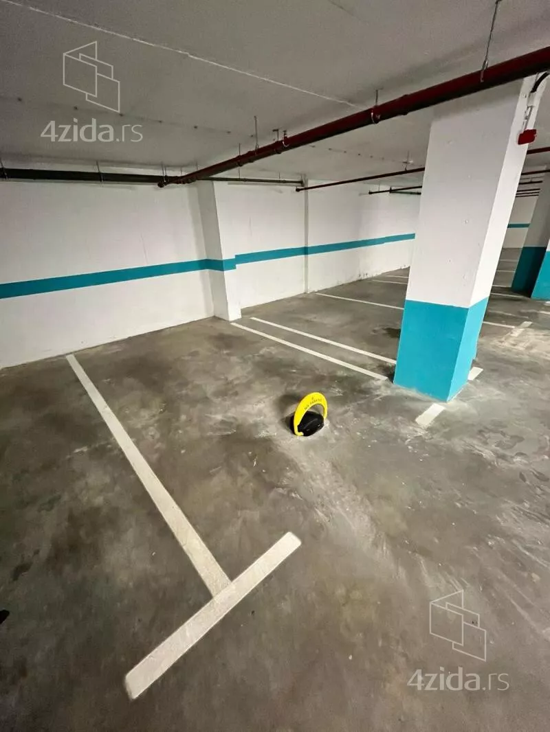 Garaža | 4zida