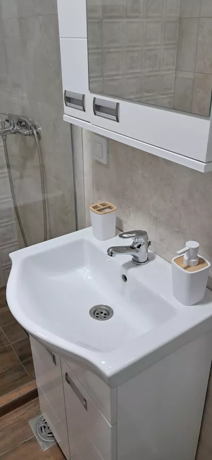 Pećka 16 | 4zida.rs