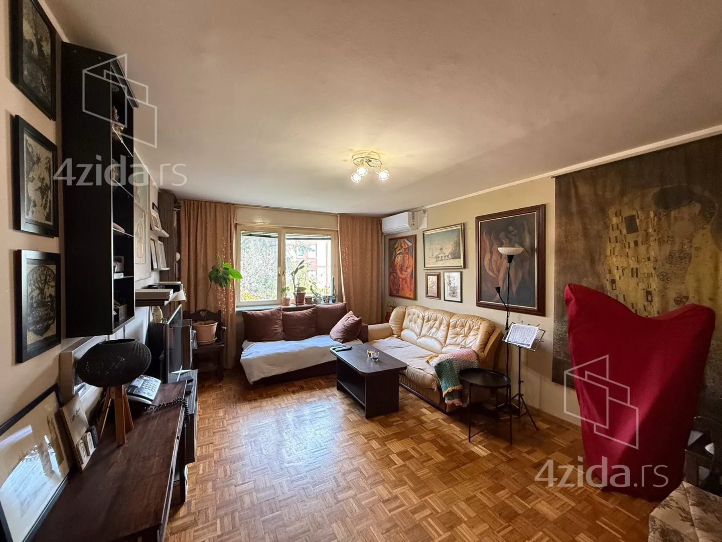 Četvoroiposoban stan | 4zida