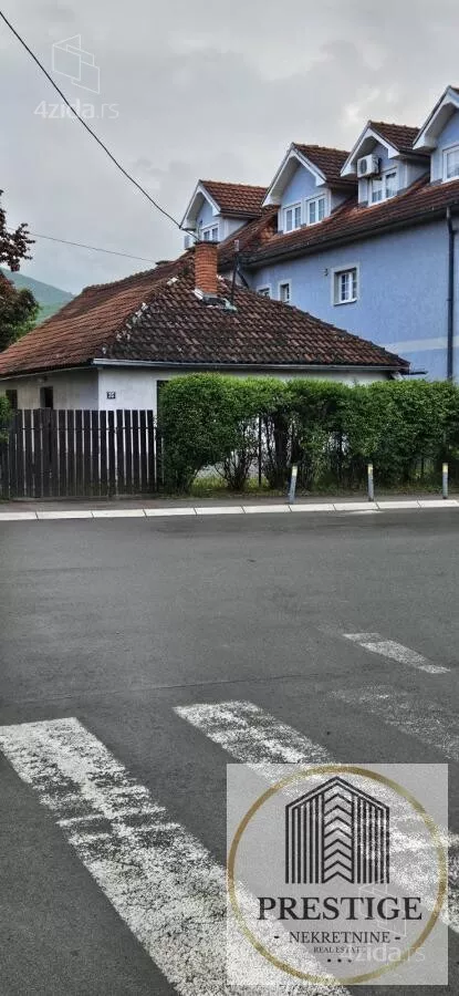 Kuća | 4zida