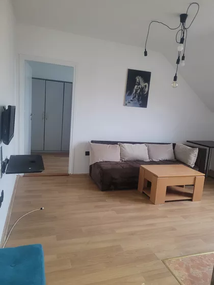 Orlovića Pavla 1a | 4zida.rs