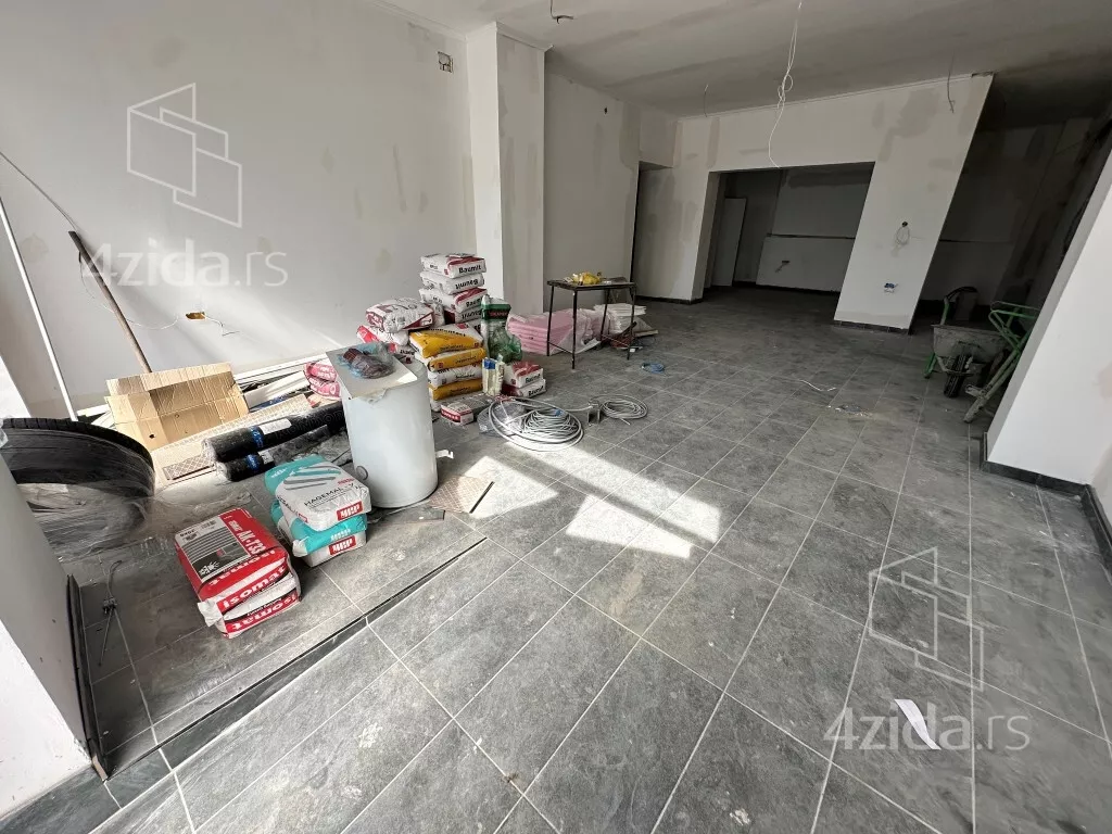 Poslovni prostor | 4zida