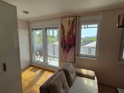 Sarajlijina 3 | 4zida.rs