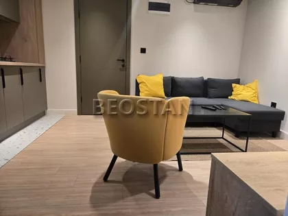 Crveni Krst Vračar | 4zida.rs