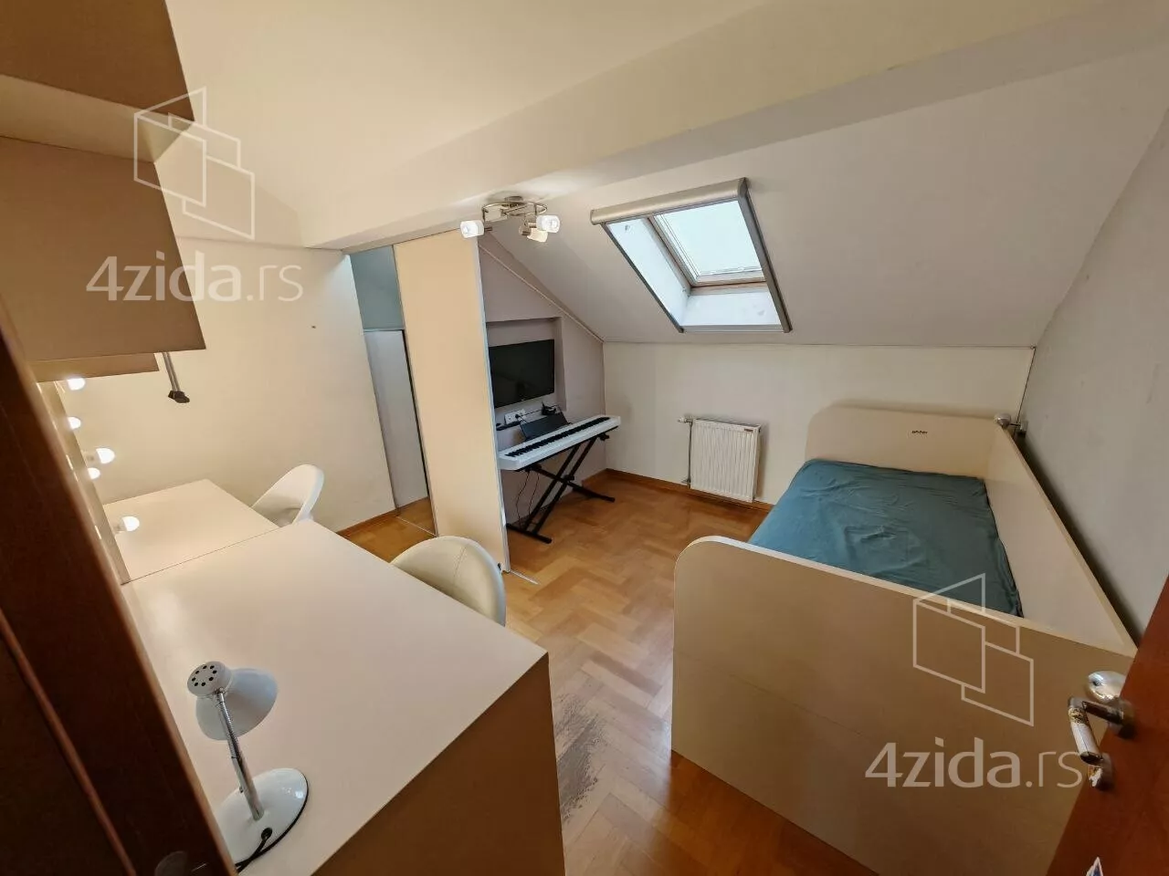 Troiposoban stan | 4zida