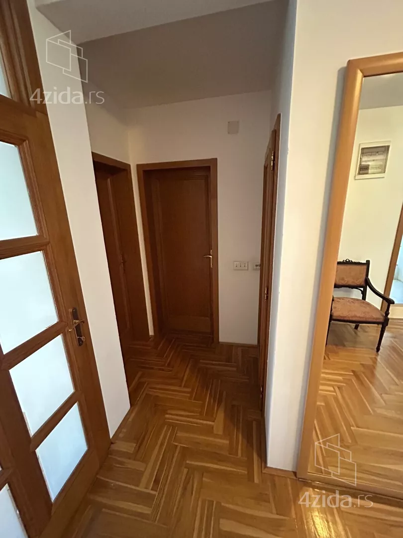 4-etažna kuća | 4zida