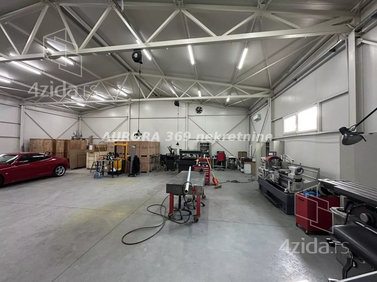 Poslovni prostor | 4zida