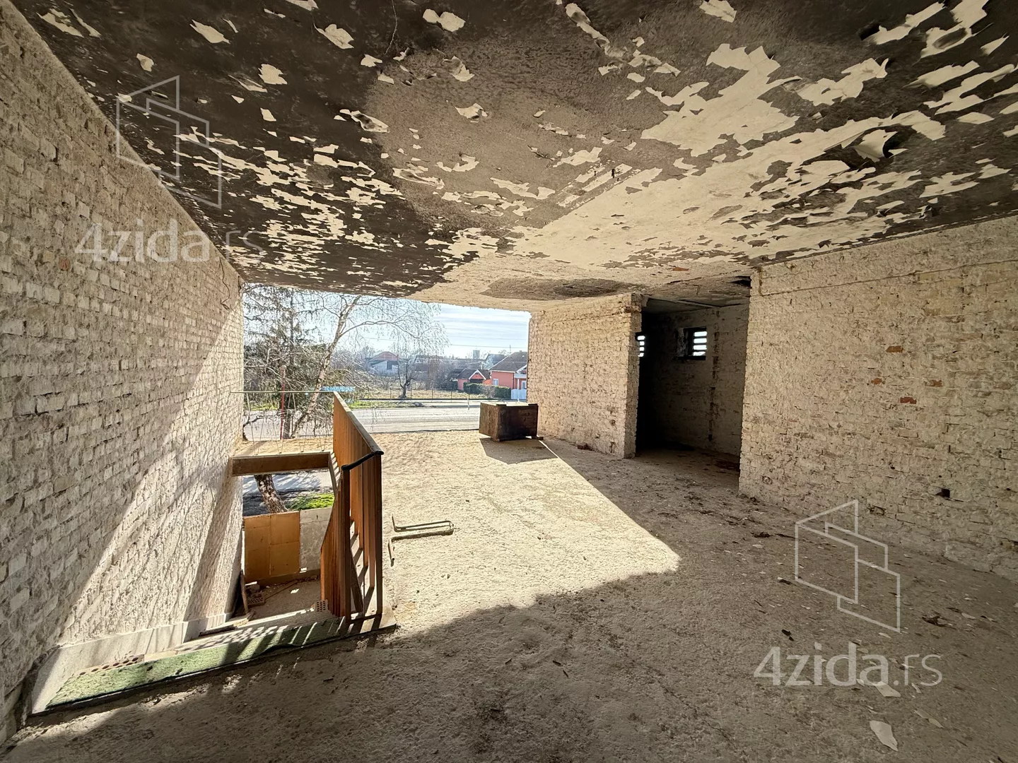 Poslovna zgrada | 4zida