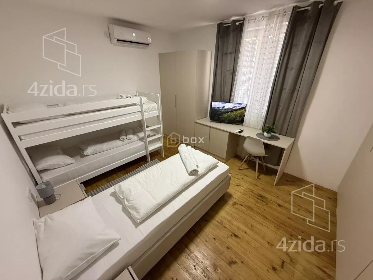 Četvoroiposoban stan | 4zida