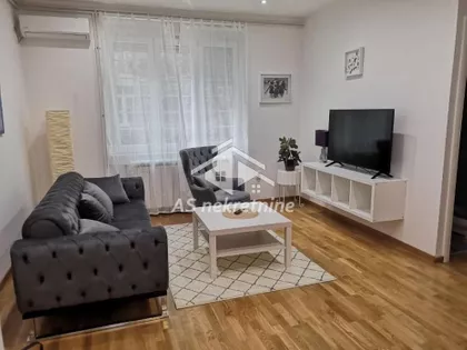 Skupština | 4zida.rs