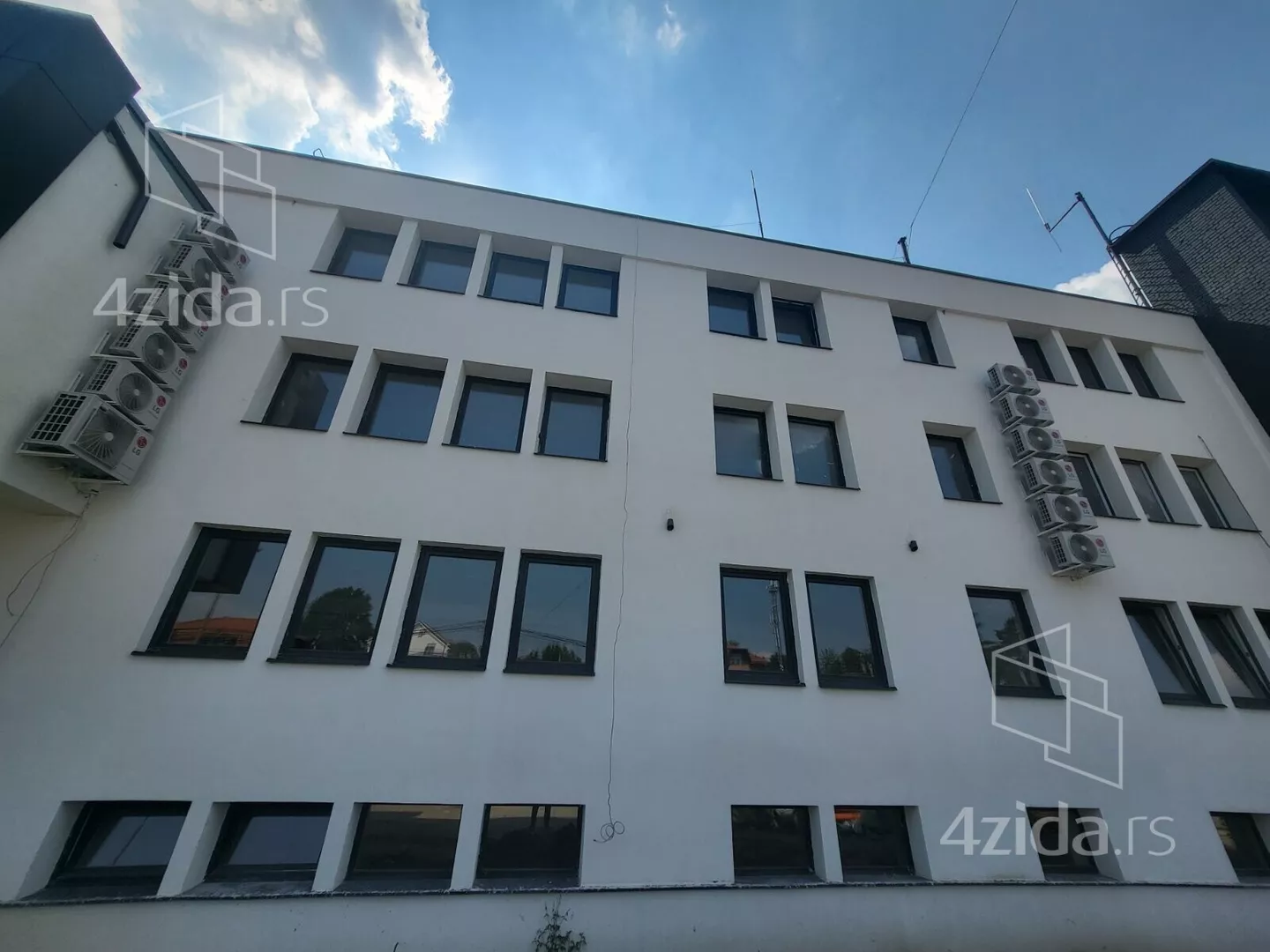 Poslovni prostor | 4zida