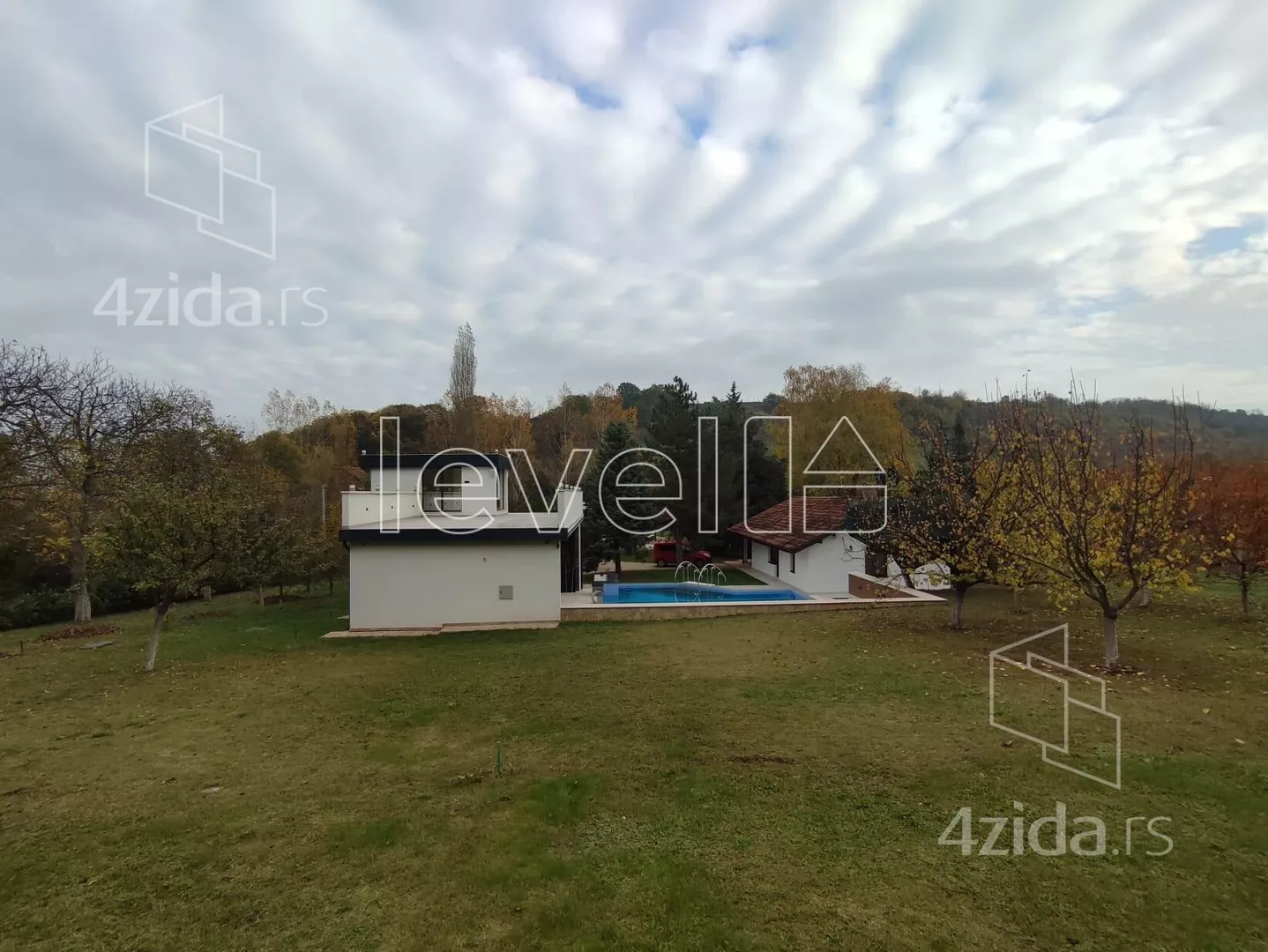 Kuća | 4zida
