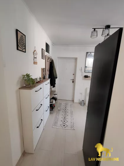 MAKSIMA GORKOG | 4zida.rs