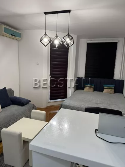Antifasisticke Borbe | 4zida.rs