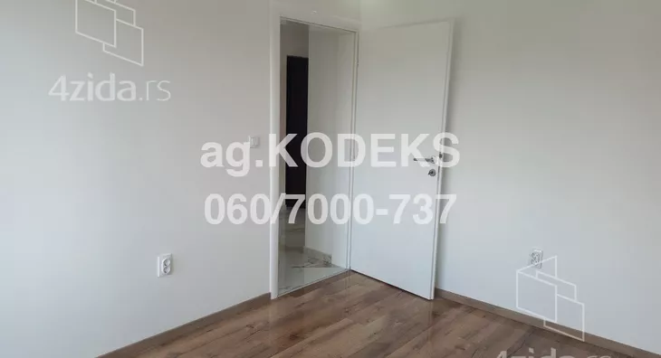 Četvoroiposoban stan | 4zida