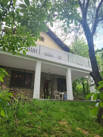 Brestovac 8 | 4zida.rs