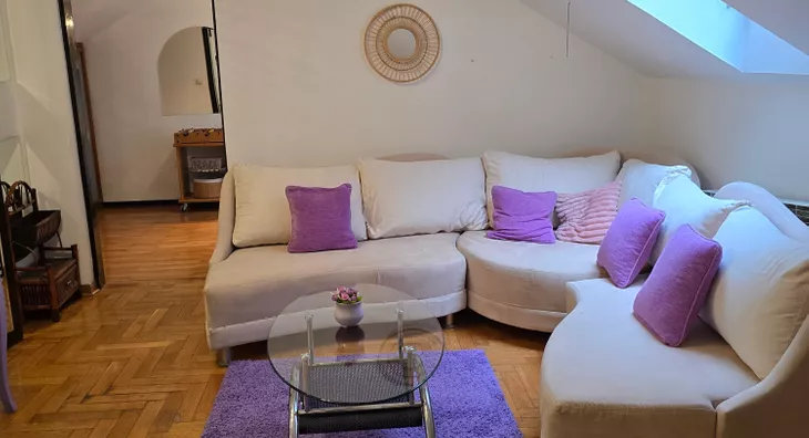 Šestosoban stan | 4zida