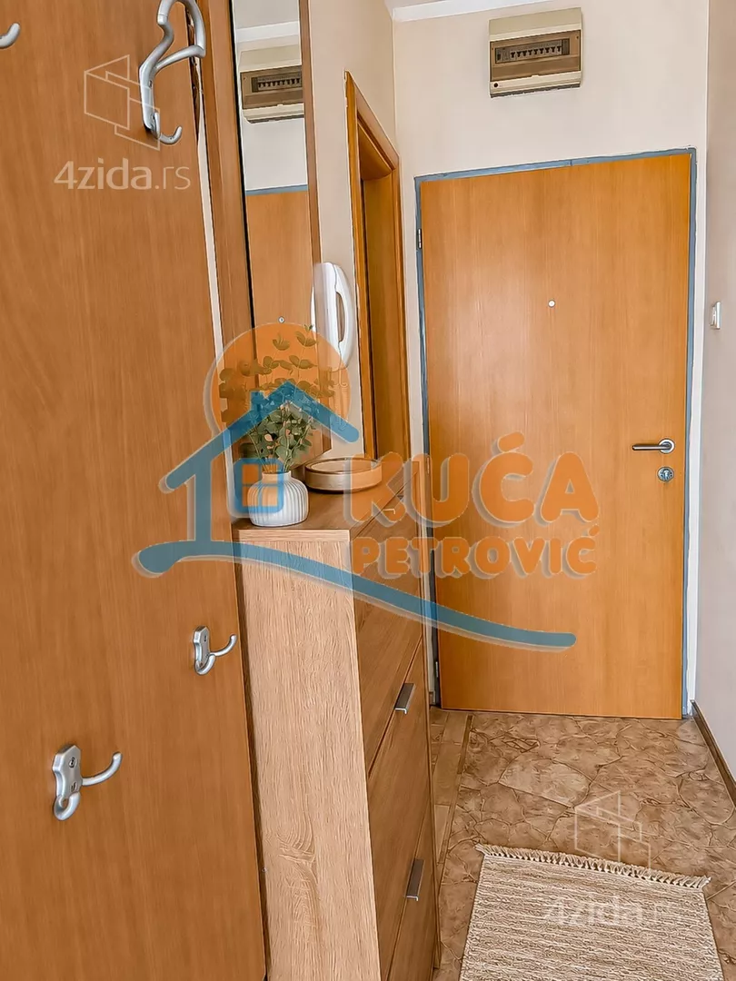 Garsonjera | 4zida