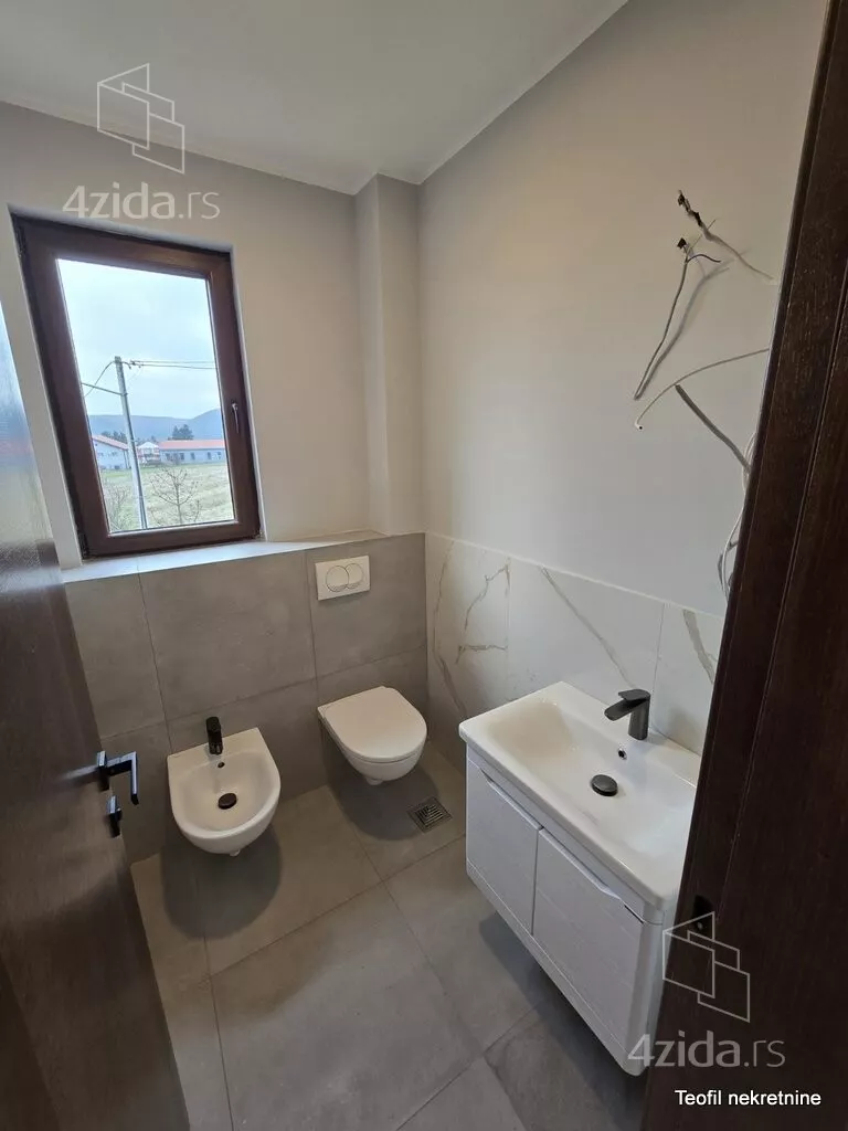 3-etažna kuća | 4zida