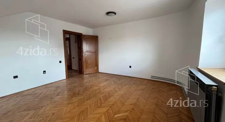 4-etažna kuća | 4zida