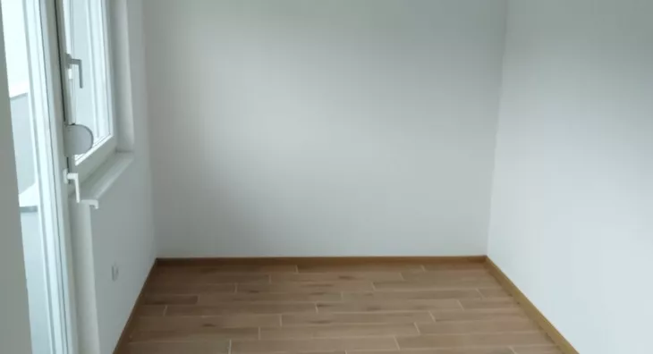 Sedmosoban stan | 4zida