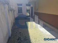 Lokal | 4zida