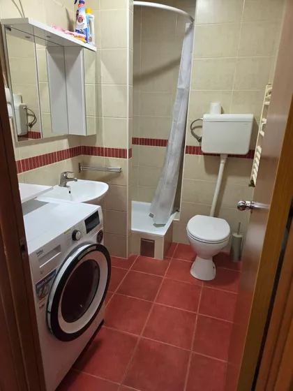 Cara Lazara | 4zida.rs