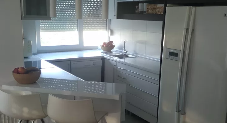 Šestoiposoban stan | 4zida