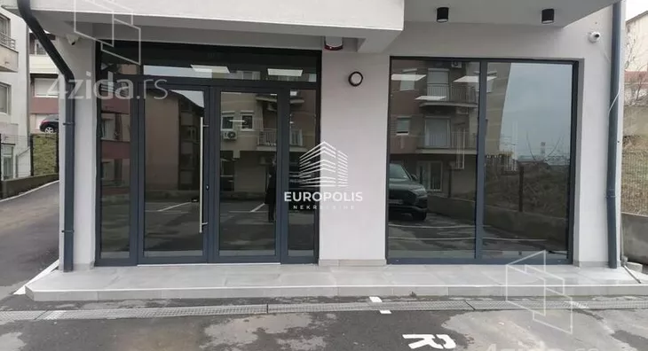 Poslovni prostor | 4zida