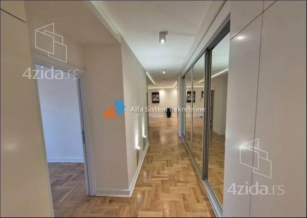 Petosoban stan | 4zida