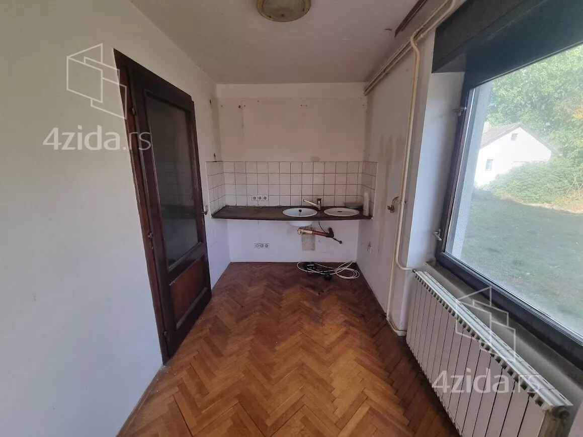 3-etažna kuća | 4zida