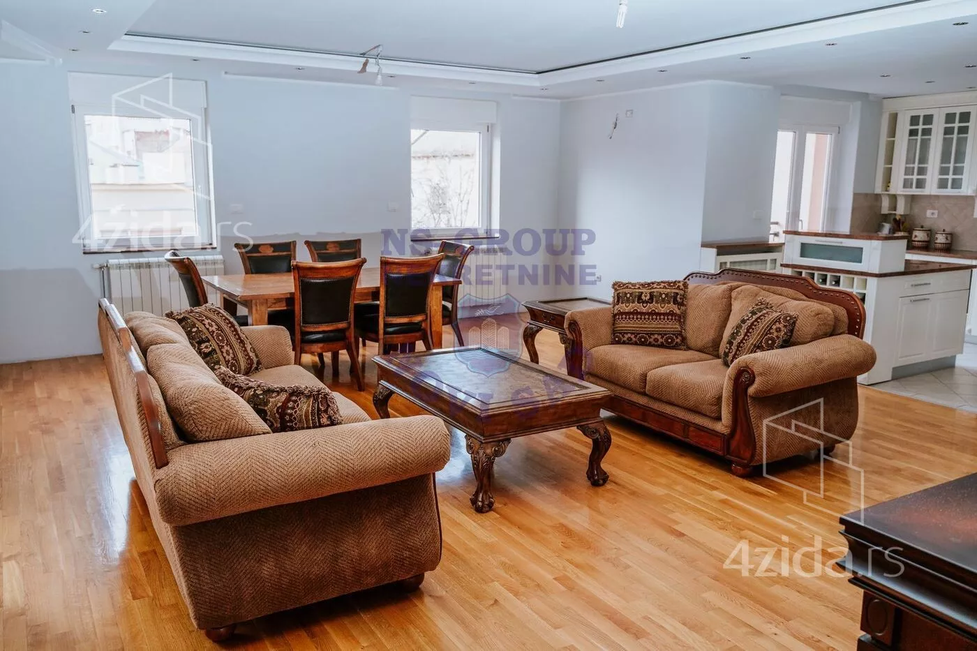 Četvorosoban stan | 4zida