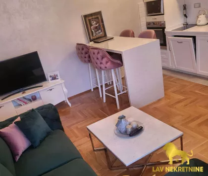 SOMBORSKA | 4zida.rs