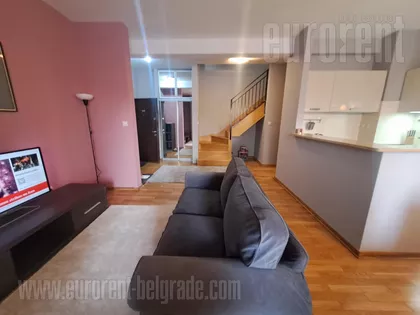 CRVENI KRST | 4zida.rs