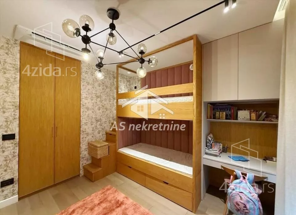 Petosoban stan | 4zida