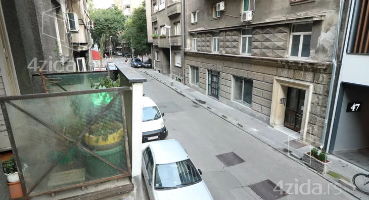 Garsonjera | 4zida