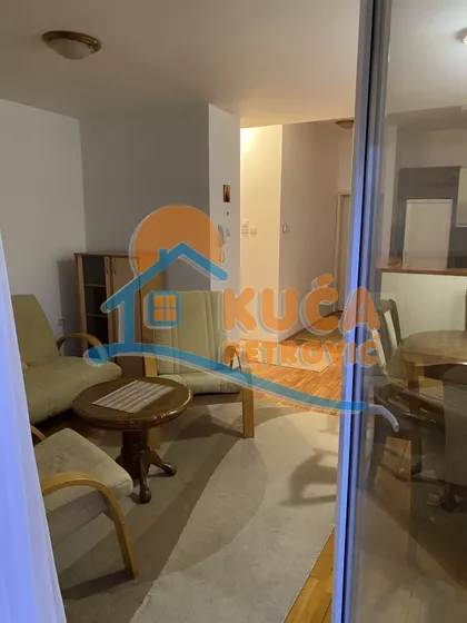 Janisa Janulisa | 4zida.rs