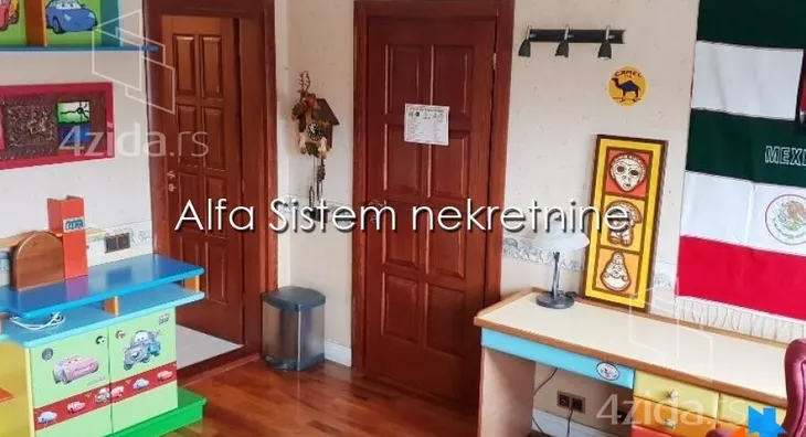 Petosoban stan | 4zida