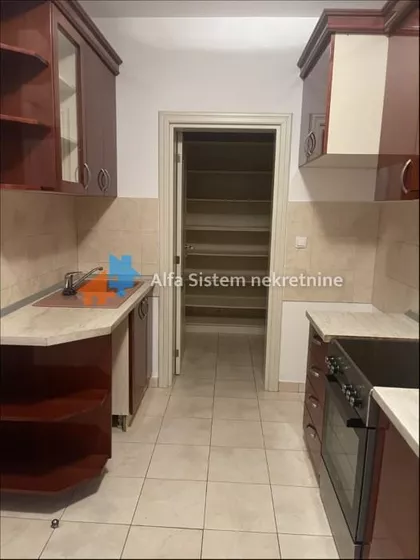 FON - Voždovac | 4zida.rs