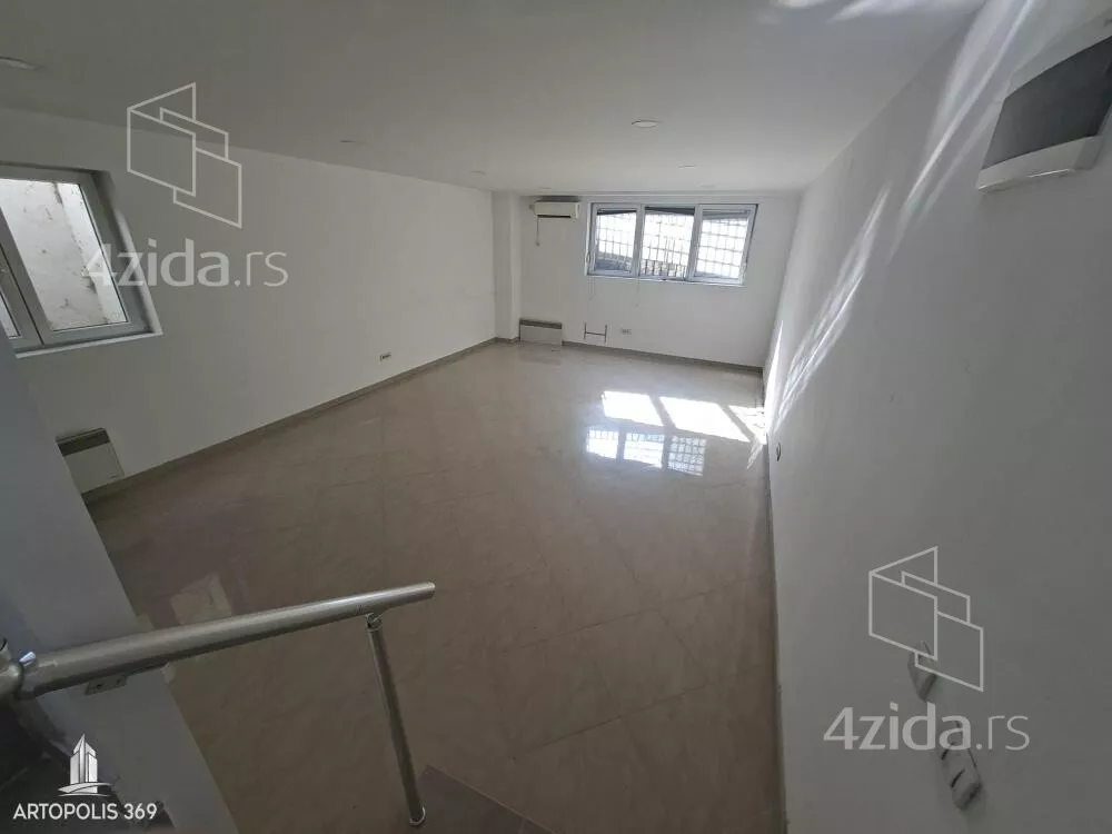 Lokal | 4zida