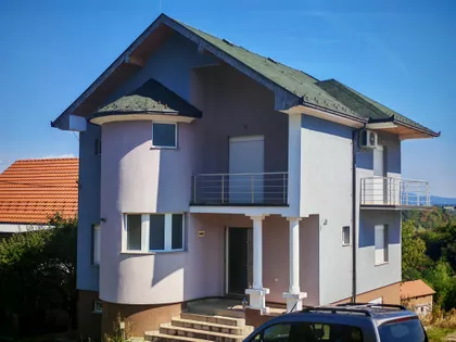 Karađorđeva 165 | 4zida.rs