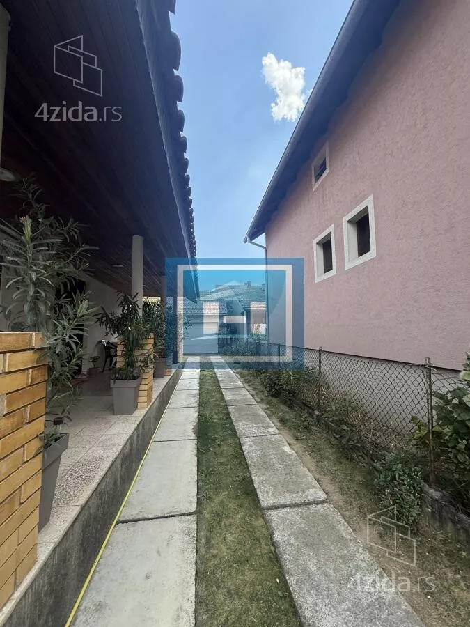 Kuća | 4zida