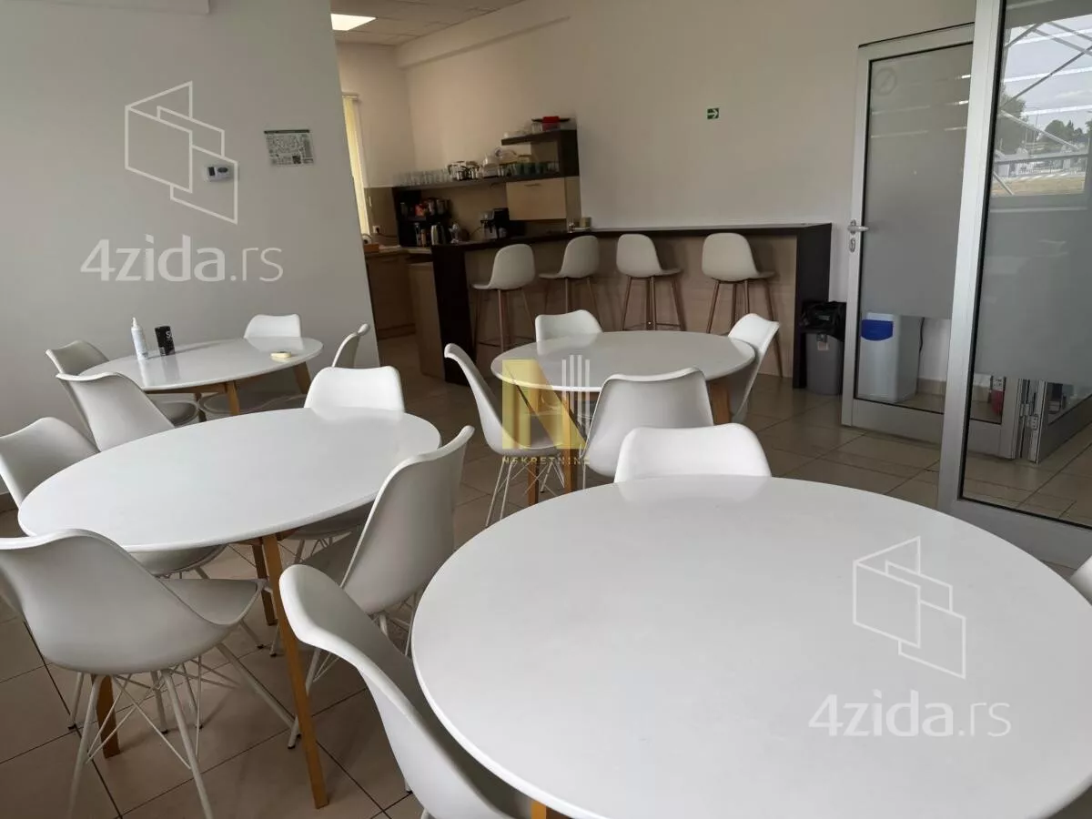 Poslovni prostor | 4zida