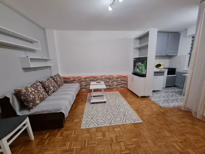 Bulevar Cara Lazara 83 | 4zida.rs